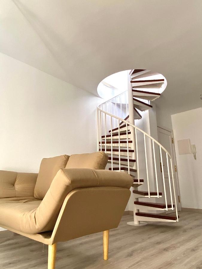 Apartamento Spiral Stairs Duplex Figueras Exterior foto