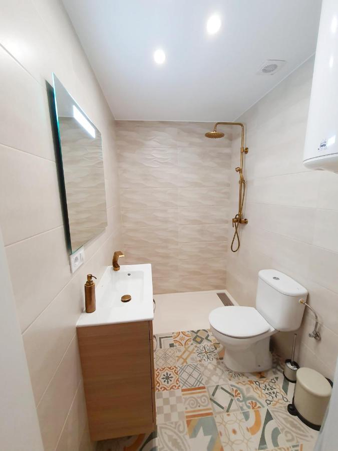 Apartamento Spiral Stairs Duplex Figueras Exterior foto