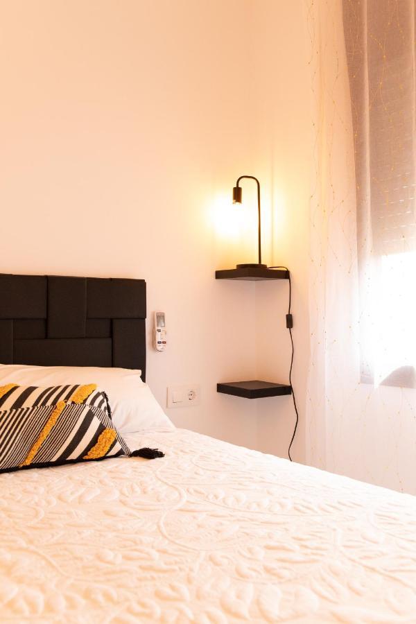 Apartamento Spiral Stairs Duplex Figueras Exterior foto